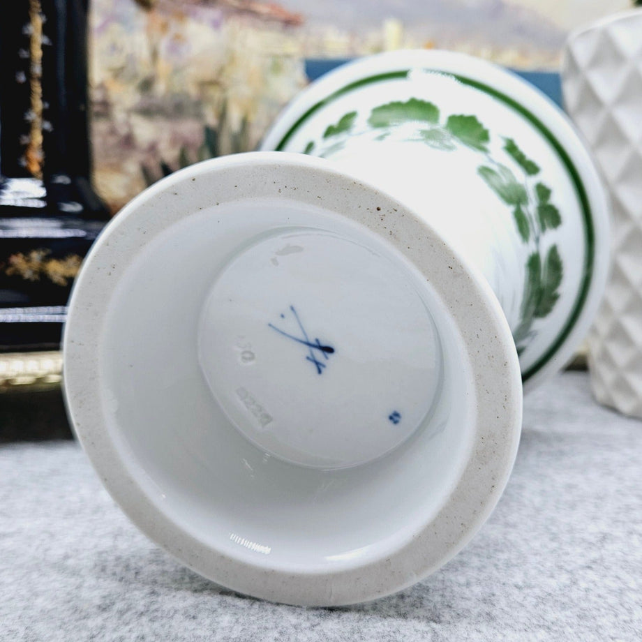 Meissen Grüner Efeu Rebe Porzellan Blumenvase (16cm.) Hergestellt in 1 –  meinantik.de