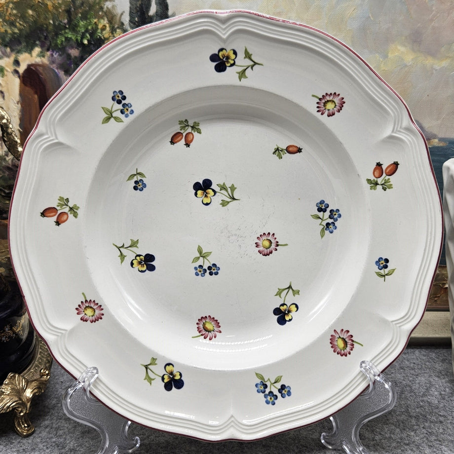 Schöner tiefer Teller aus Porzellan von Villeroy & Boch. Kollektion
